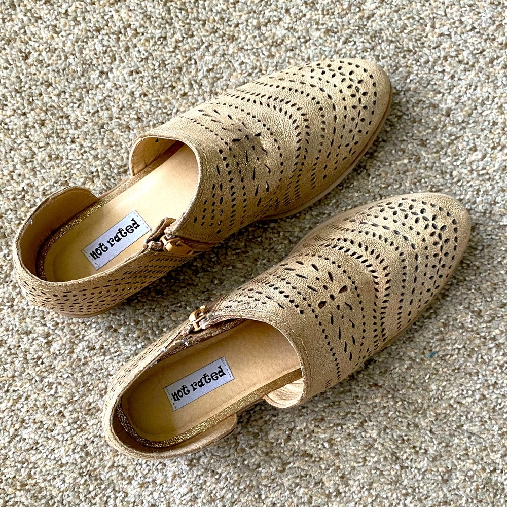 BRAND NEW! Not Rated Gold Bootie